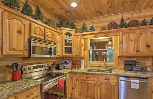 Cherry Lake Lodge with Hot Tub, Fire Pit and Game Room - Foto 9