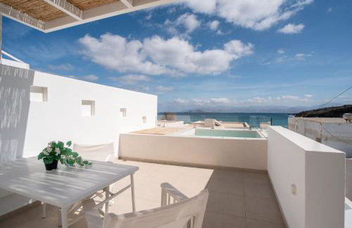 Deluxe Maisonette With Private Jacuzzi - Photo 1