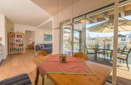 Helle Wohnung mit Bergblick & eigener Terrasse - Foto 13