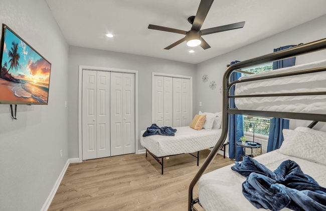 Spacious & Homey 4br/3ba W/amenities Near Downtown - Foto 6