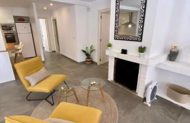 Mediterranean Villa - Private Pool , Garden & BBQ - Photo 38