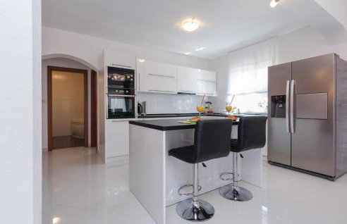 Four-Bedroom Holiday Home In Suhovare - Foto 25