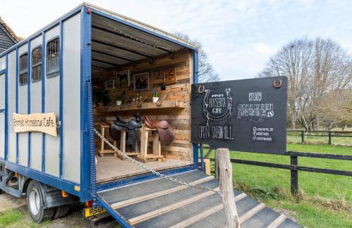 Large family home based at Westerlands Farm - Photo 73