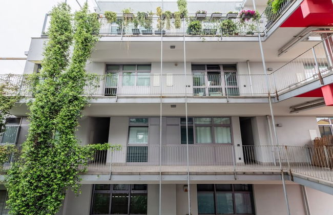 Casa Watt Stylish Apartment With Balcony - Photo 23