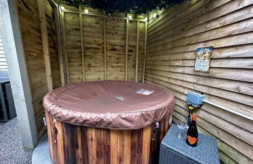 Albert Luxury Hottub and Jacuzzi Apartments - Foto 90