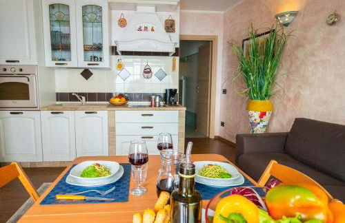 EnjoyIseoLake - Mantegna - garden with Lake view and swimming pool - Photo 8