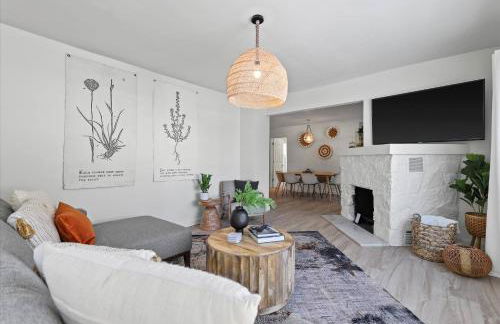 Luxury Lakeview Stay | Main&Guest House, Sleeps 10 - Foto 38