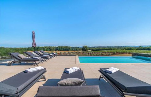 Awesome Home In Bukori - Foto 11