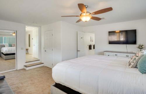 Waterfront Getaway on Lake Elsinore with Swim Spa - Foto 17