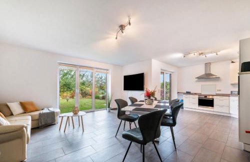 Großes Ferienhaus Im Grünen - - Foto 8