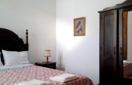 Historical Charming Vintage Villa with 4 bedrooms & country views 4 Villa by RedAwning - Foto 29