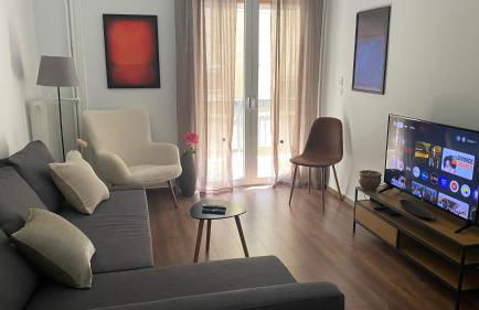 Cozy & Connected, Walk to Culture, Metro in Minutes - Foto 27