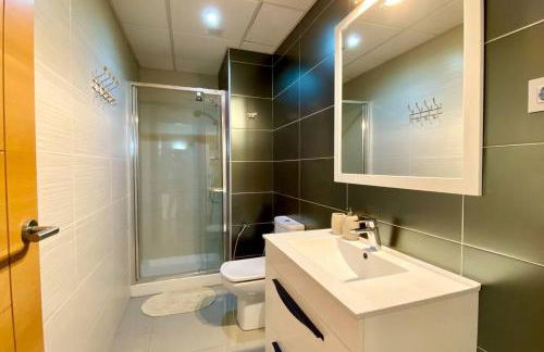 Chalet moderno con piscina en Mont - roige Bahia - Foto 28