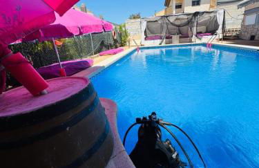 Apto con piscina y barbacoa - Foto 1