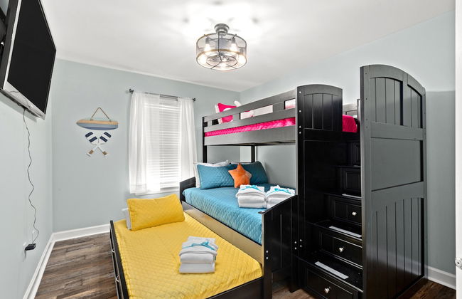 Coral Cabana - 3BD 2BA Home Close to Beach w/ Optional Golf Cart! - Foto 7