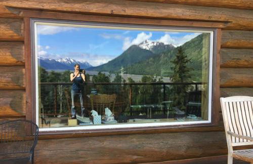 Turnagain View Lodge and Wedding Venue - Photo 9