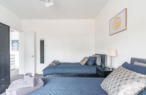 Beautiful 3 bedroom House near West Bromwich -contractors, Family, NHS - Foto 24