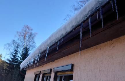 Ruhiges Ferienhaus am Waldrand mit Sauna und Kamin - Hellaberg II - Foto 21