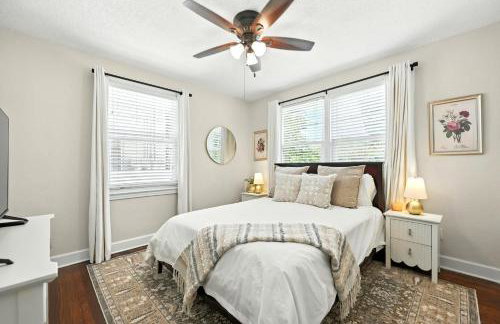 Sleek 2 BR Condo - 2 block from San Marco - Foto 14