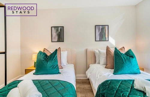 Brand New Town Center, Free Fast WiFi, Balcony By Redwood Stays - Foto 59