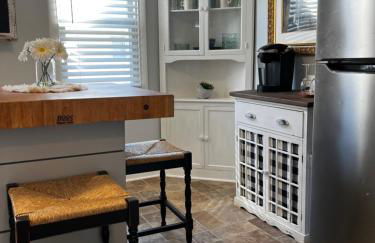 Walk to Everything Historic Arts District - Foto 17