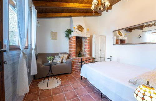 Charming Villa with Private Garden & BBQ - Foto 16