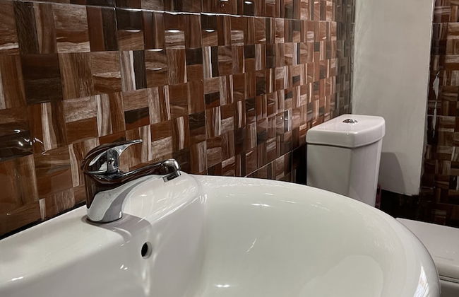 EmpireLux Middle Floor - Photo 21