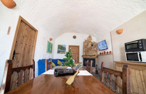 Cueva El Cortijo Gachas - Photo 7