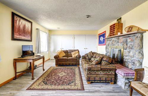 Cody Apartment with Panoramic Mountain Vistas! - Foto 1