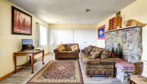 Cody Apartment with Panoramic Mountain Vistas! - Foto 1
