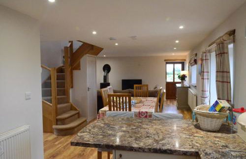 Countryside Cottage Large Garden Dog Friendly Sleeps 7 Near Cowbridge - Foto 11