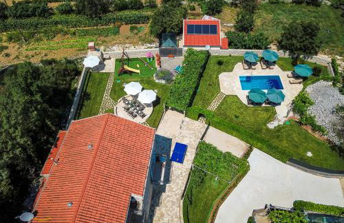 Vila Vergatum-privacy,gym,billiards,table tennis - Foto 33