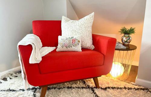 3 story, 100 year-old home, 4BR, 3 king & 2 queen beds - Foto 13