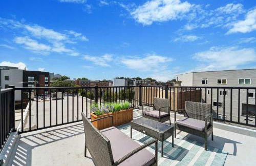 Roof deck w city views - brand new 3bd 3ba - Foto 26
