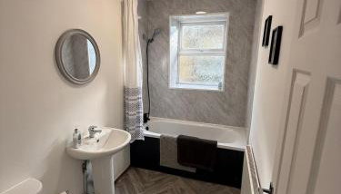 ResiLets - Front Street East Apartment - Foto 5