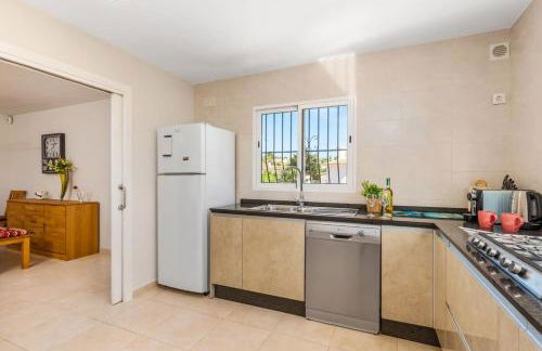 Villa Watsi - PlusHolidays - Photo 8