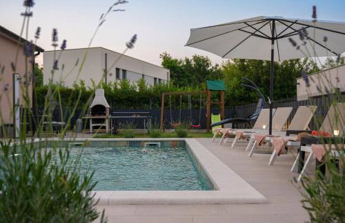 Poolside Holiday House - Foto 27