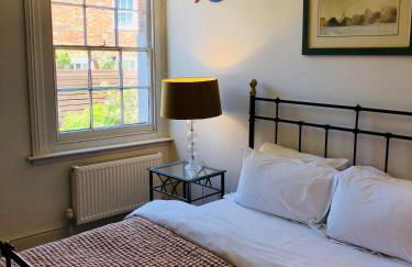 The Cricketers House - Photo 13