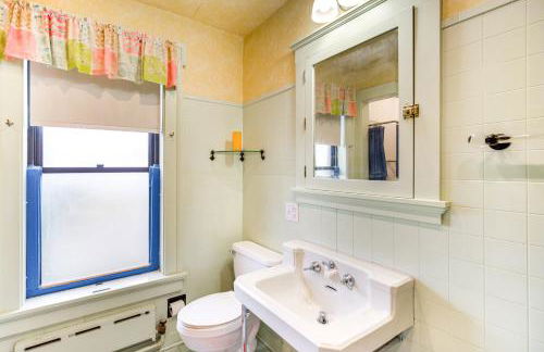 2 Mi to Lake Erie Spacious Retreat Near Cafes! - Foto 16