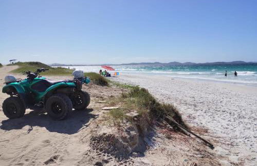 Prainha com roupa de cama e banho - Foto 69