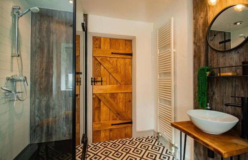 Cosy Farm Conversion In The Heart Of Pembrokeshire - Photo 11