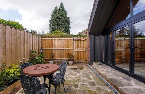 The Warehouse with Free Parking - Foto 6