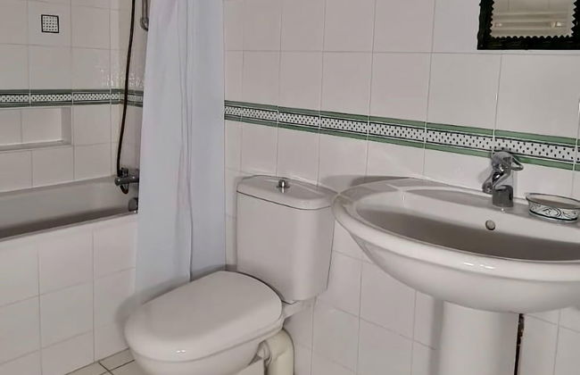 Beautiful Holiday Home With Private Pool - Foto 26