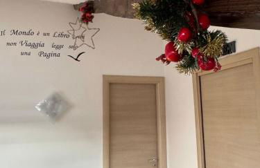 Loren House - Photo 5