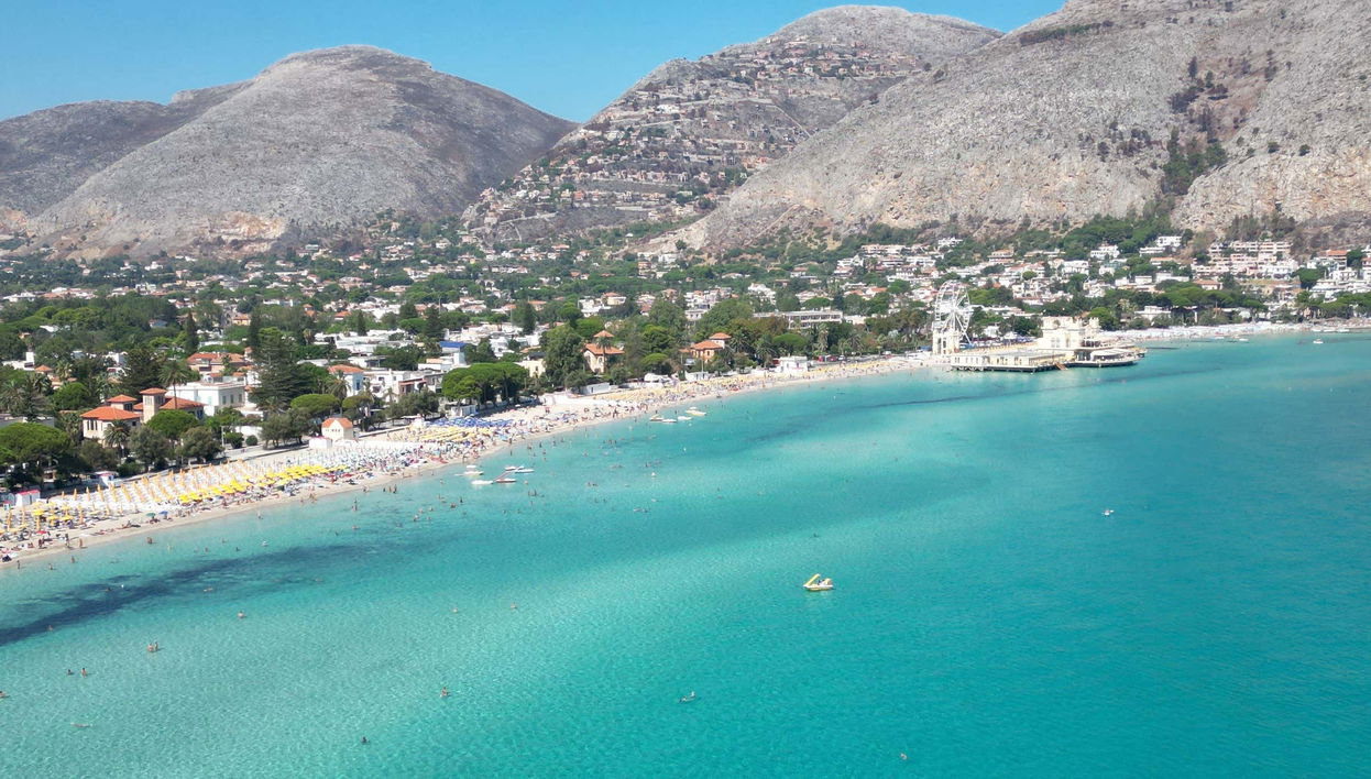 Passeio de barco pela Grotta della Regina