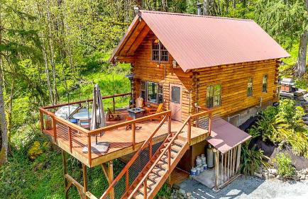 Tranquil and Private 2 Bedroom Cabin with Hot Tub - Foto 26