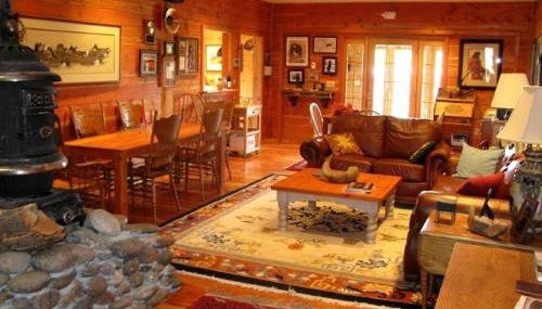 Remote Six-Bedroom Lodge for Rent near the Chico Hot Springs, Montana - Photo 2