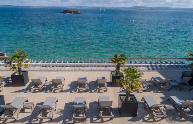 Seafront Apartment Near a Beach - Foto 13