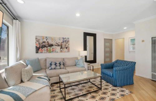 The Andalusite - Oceanfront Steps from the Sand - Foto 10