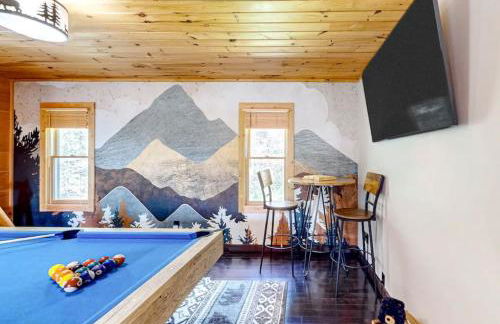 Grandpa John Cabin - Hot Tub, Game Room - Foto 16